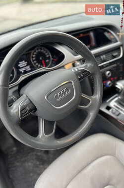 Седан Audi A4 2012 в 