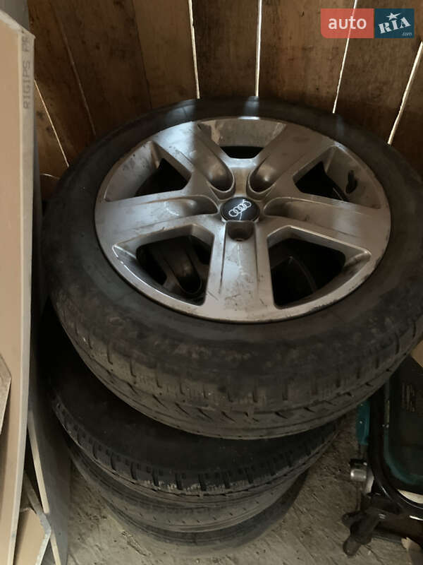 Универсал Audi A4 2003 в Тячеве