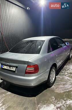 Седан Audi A4 1997 в Калуше