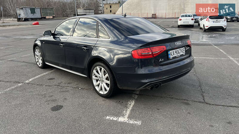 Седан Audi A4 2014 в Києві