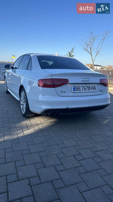 Седан Audi A4 2013 в Николаеве