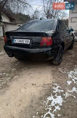 Седан Audi A4 1995 в Баришівка