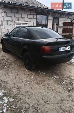 Седан Audi A4 1995 в Баришівка