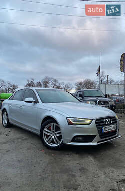 Седан Audi A4 2012 в Кропивницькому