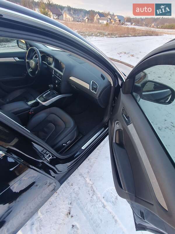 Седан Audi A4 2013 в Луцьку