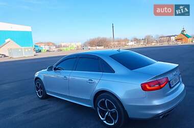Седан Audi A4 2013 в 