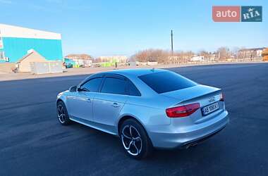 Седан Audi A4 2013 в 
