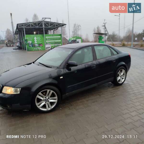 Седан Audi A4 2001 в Сарнах
