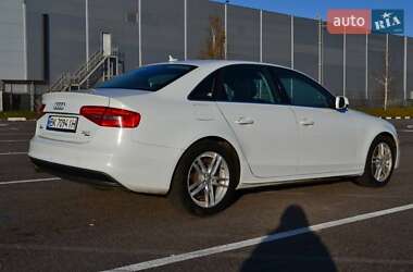 Седан Audi A4 2014 в 