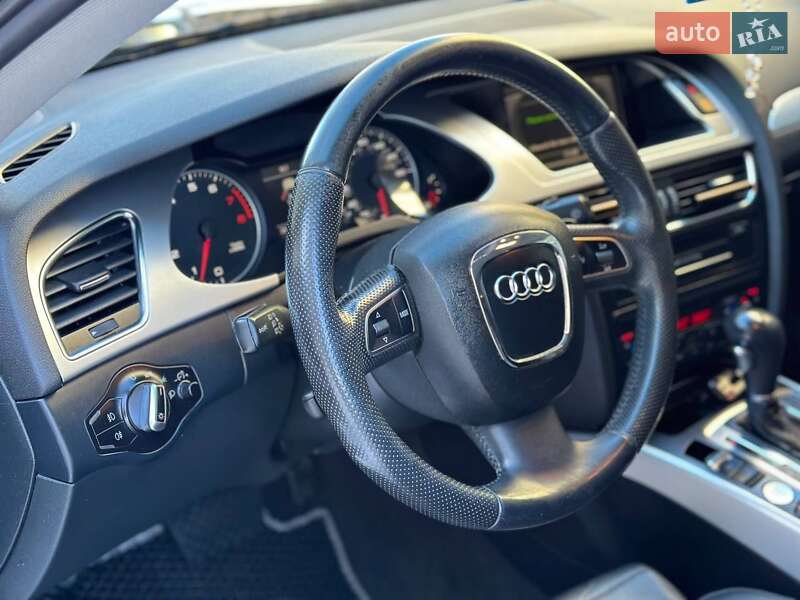 Седан Audi A4 2011 в Коломиї