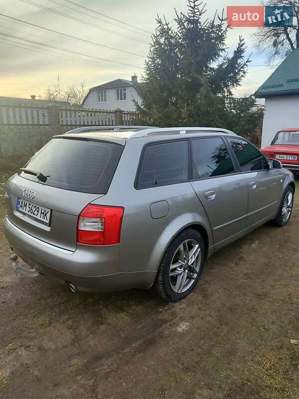 Универсал Audi A4 2004 в Новояворовске