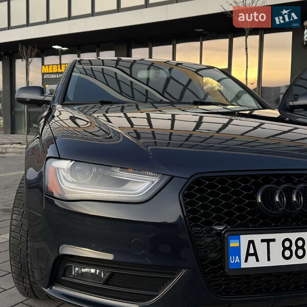 Седан Audi A4 2012 в Ивано-Франковске