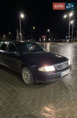 Седан Audi A4 1997 в Луцьку