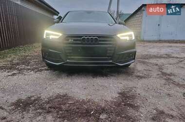 Седан Audi A4 2017 в Одесі