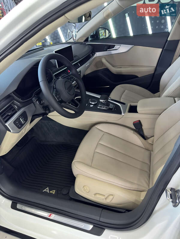 Седан Audi A4 2016 в Одессе