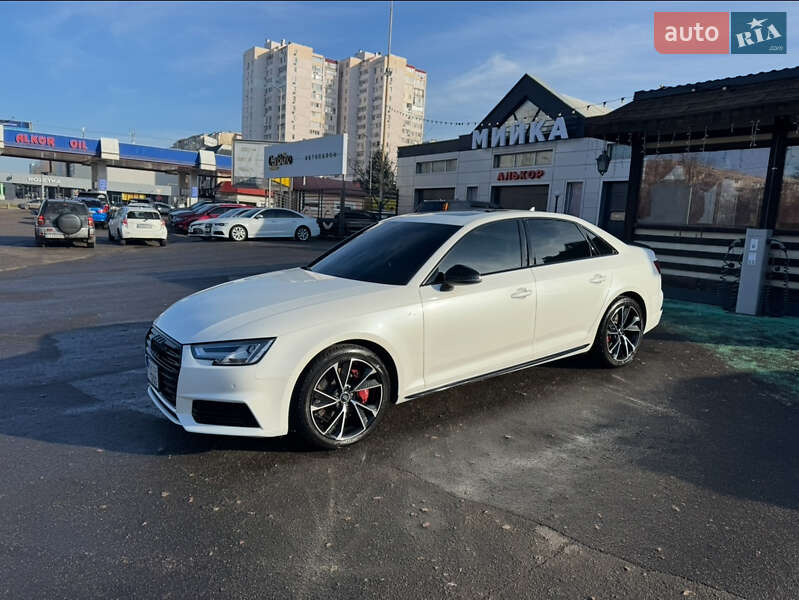 Седан Audi A4 2016 в Одессе