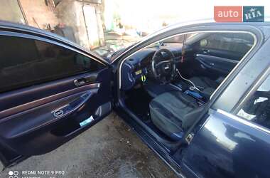 Седан Audi A4 1998 в 