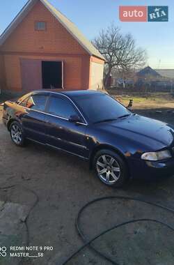 Седан Audi A4 1998 в 