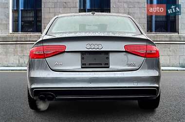 Седан Audi A4 2015 в 