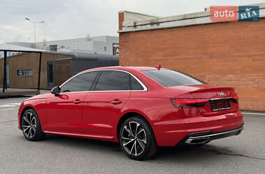 Седан Audi A4 2020 в 