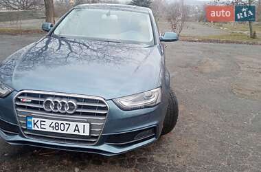 Седан Audi A4 2015 в Днепре