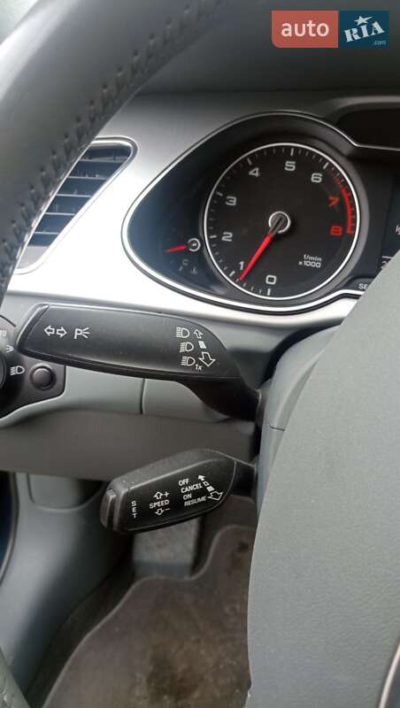 Седан Audi A4 2015 в Днепре