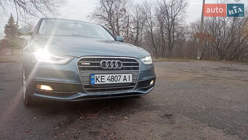 Седан Audi A4 2015 в Днепре