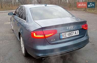 Седан Audi A4 2015 в Днепре