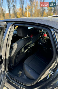 Седан Audi A4 2021 в 