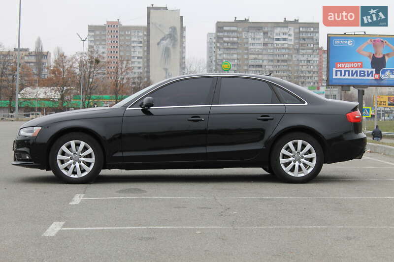Седан Audi A4 2013 в Києві