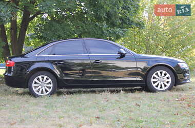 Седан Audi A4 2013 в 