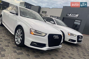 Седан Audi A4 2013 в Мукачево