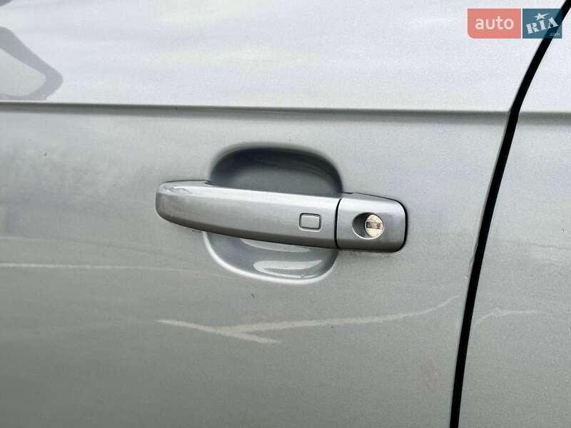 Седан Audi A4 2014 в Киеве