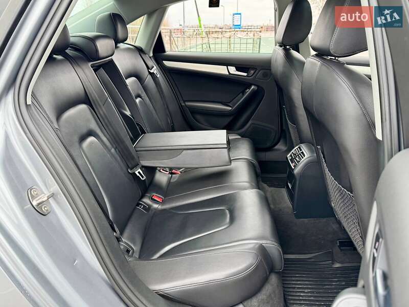 Седан Audi A4 2014 в Киеве