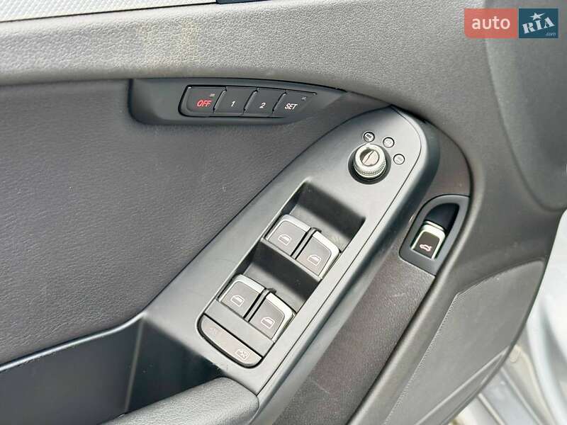 Седан Audi A4 2014 в Киеве