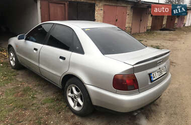 Седан Audi A4 1995 в Мироновке