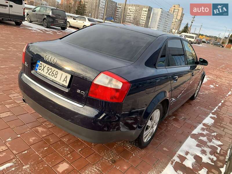Седан Audi A4 2001 в Нетішині