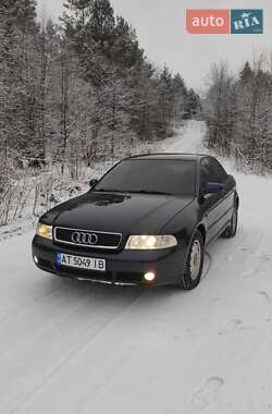 Седан Audi A4 1999 в Надворной