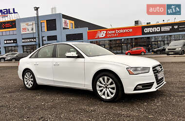 Седан Audi A4 2012 в Києві