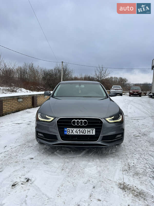 Седан Audi A4 2013 в Хмельницькому