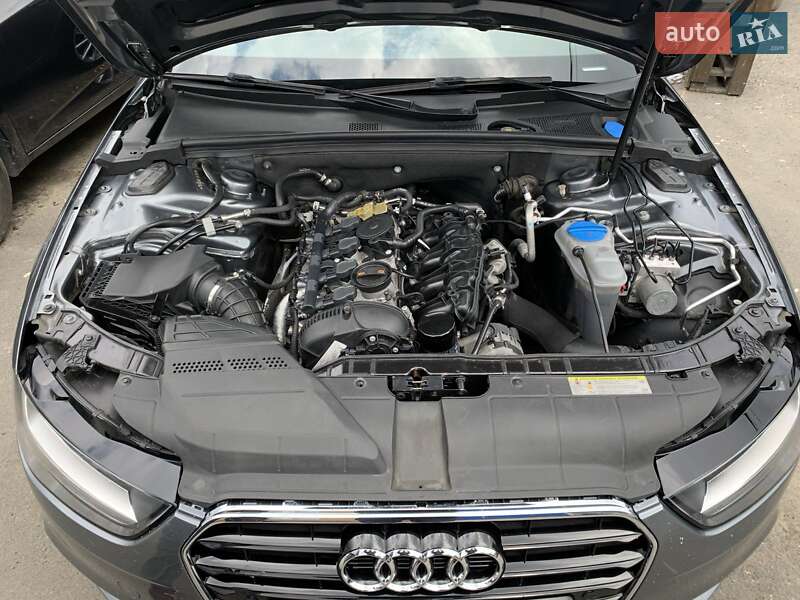Седан Audi A4 2012 в Кривому Розі