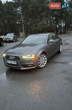 Седан Audi A4 2012 в Чернігові