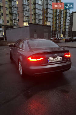 Седан Audi A4 2012 в Чернігові