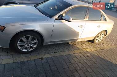 Седан Audi A4 2009 в Ровно