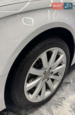 Седан Audi A4 2013 в Киеве