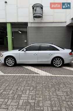Седан Audi A4 2013 в Киеве