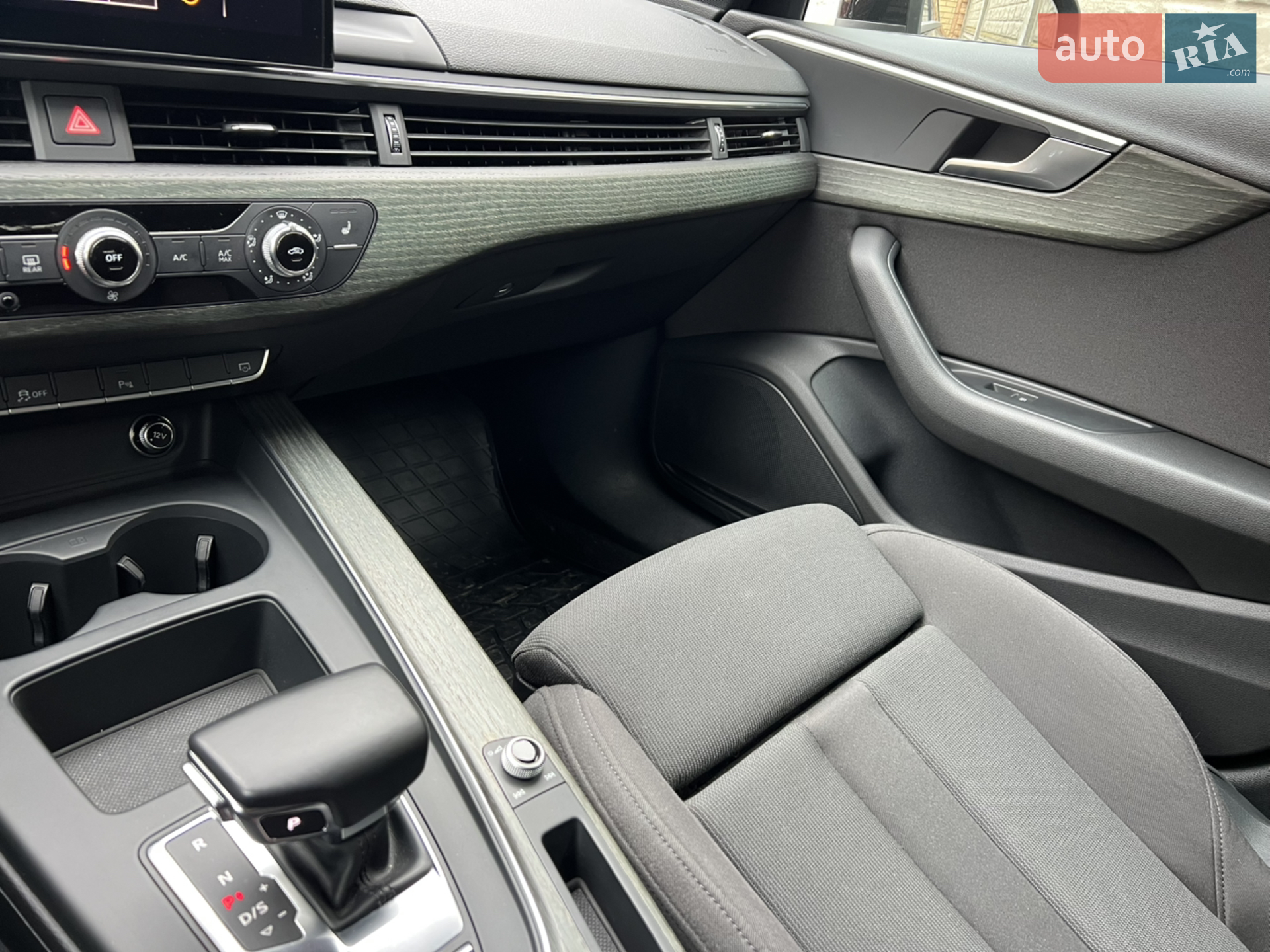 2019 Audi A4 - мініатюра 43