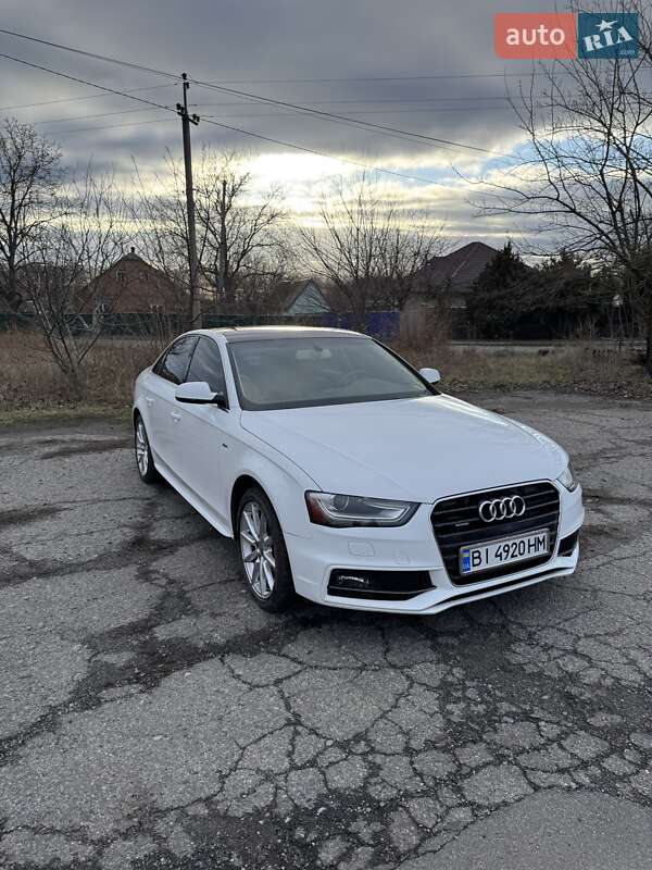 Седан Audi A4 2014 в Полтаве