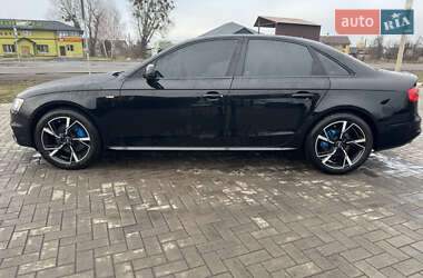 Седан Audi A4 2015 в Червонограде