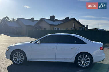 Седан Audi A4 2014 в Луцьку